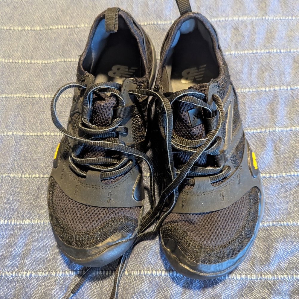New Balance Minimus Black Women's Sneakers, 7